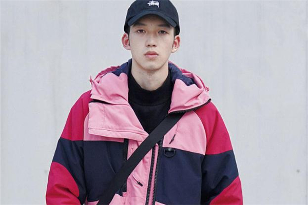 2020年流行什么羽絨服 2020年男款羽絨服款式推薦 2020年流行什么羽絨服 2020年男款羽絨服款式推薦