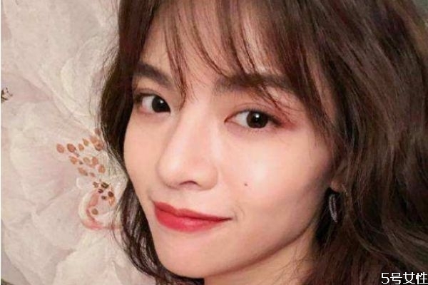 女生安全感不足表現(xiàn)在哪里 女生安全感不足的三種表現(xiàn) 女生安全感不足表現(xiàn)在哪里 女生安全感不足的三種表現(xiàn)