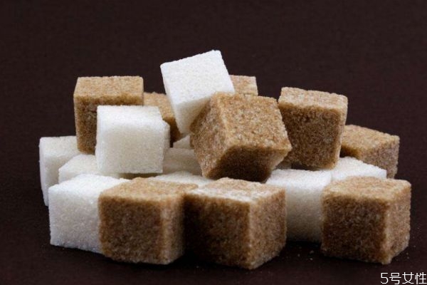 吃糖會(huì)牙齒松動(dòng)嗎 吃糖的害處有什么呢 吃糖會(huì)牙齒松動(dòng)嗎 吃糖的害處有什么呢