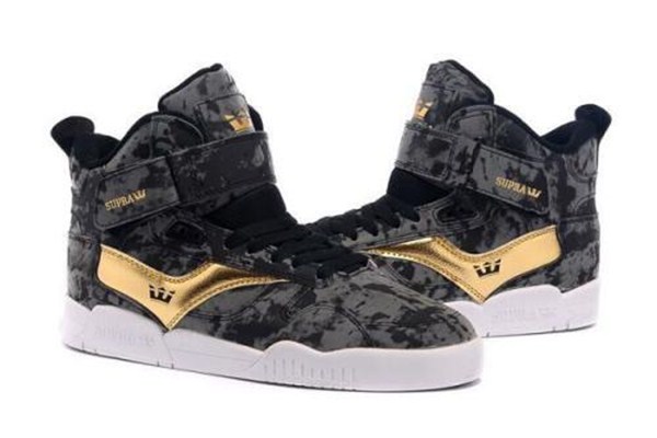 情侶之間能送鞋嗎 情侶之間送什么禮物好 情侶之間能送鞋嗎 情侶之間送什么禮物好