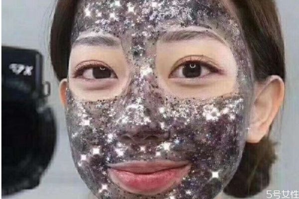 撕拉面膜比較好的牌子有什么呢 撕拉面膜向哪里撕呢 撕拉面膜比較好的牌子有什么呢 撕拉面膜向哪里撕呢