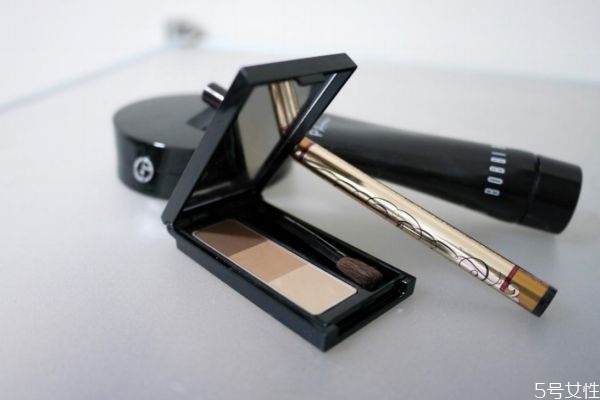 kate眉粉色號怎么選擇 使用kate眉粉的注意事項 kate眉粉色號怎么選擇 使用kate眉粉的注意事項