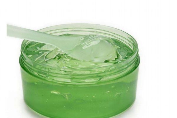 蘆薈膠可以去痘印嗎 蘆薈膠去痘印應(yīng)該怎么用呢 蘆薈膠可以去痘印嗎 蘆薈膠去痘印應(yīng)該怎么用呢