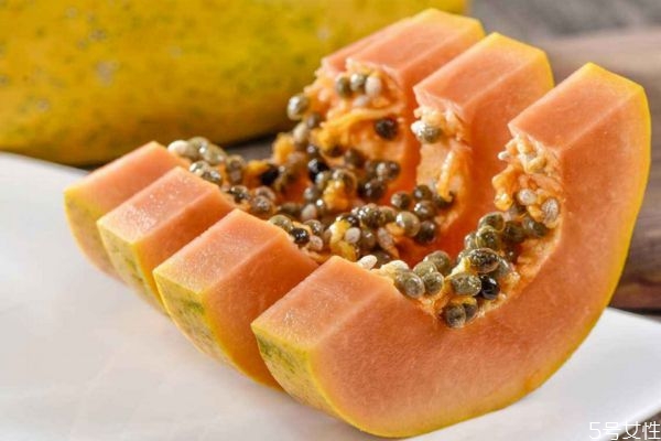 木瓜真的可以豐胸嗎 木瓜究竟有什么作用呢 木瓜真的可以豐胸嗎 木瓜究竟有什么作用呢