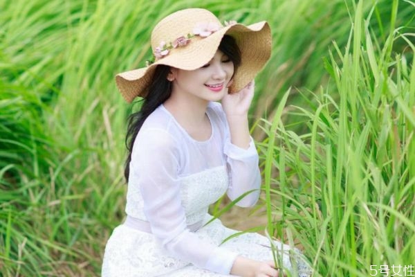 談戀愛一定要發(fā)朋友圈嗎 談戀愛一定要發(fā)朋友圈嗎