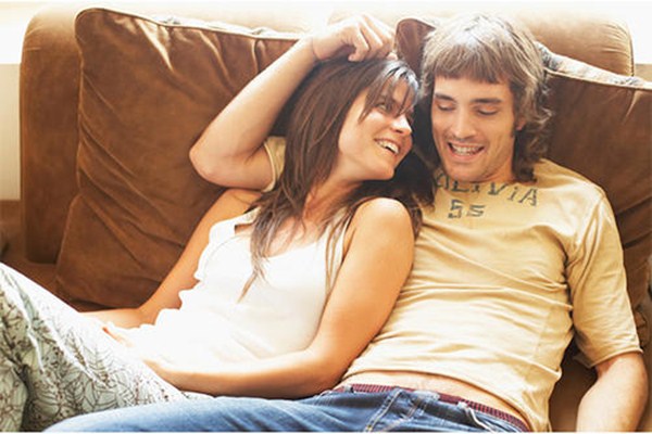 現(xiàn)男友為什么會問與前男友分手原因 現(xiàn)男友不能釋懷前男友怎么辦 現(xiàn)男友為什么會問與前男友分手原因 現(xiàn)男友不能釋懷前男友怎么辦