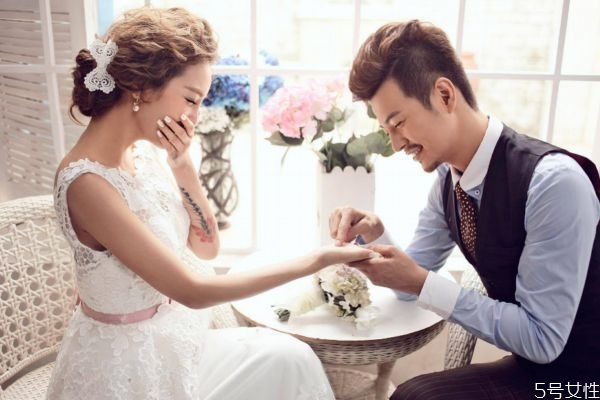 美好的婚姻是什么樣子的呢 怎么樣可以營造美好婚姻呢 美好的婚姻是什么樣子的呢 怎么樣可以營造美好婚姻呢