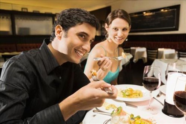 女方先見(jiàn)男方家長(zhǎng)好嗎 第一次見(jiàn)家長(zhǎng)送什么禮物好