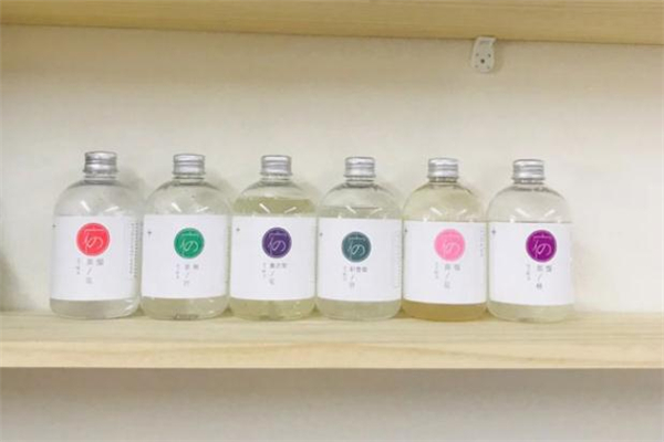 茶樹純露怎么用 茶樹純露可以天天用嗎 茶樹純露怎么用 茶樹純露可以天天用嗎