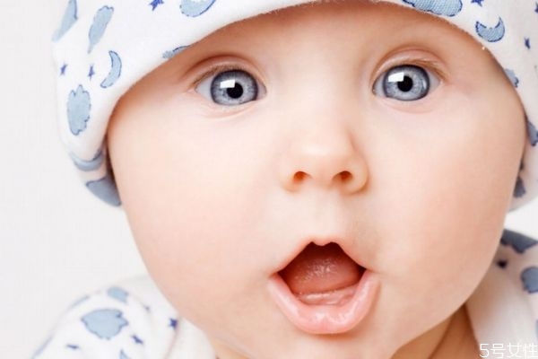 正午出生的男寶寶可以取什么名字呢 正午出生的男寶寶可以取什么名字呢