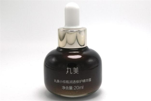 丸美小棕瓶和小黑瓶有什么區(qū)別-哪個好用 丸美小棕瓶和小黑瓶有什么區(qū)別-哪個好用