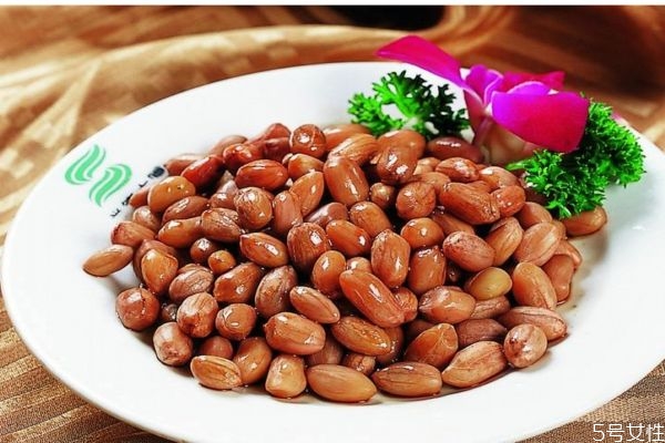 微波爐烤花生米需多少時間 根據(jù)份量而定 微波爐烤花生米需多少時間 根據(jù)份量而定