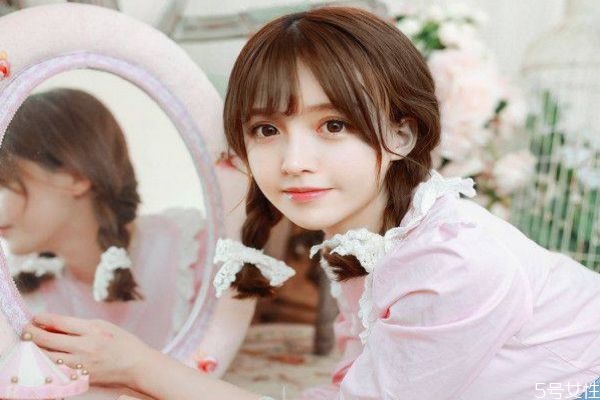 異性緣好的女生特點有哪些 女生異性緣好說明什么 異性緣好的女生特點有哪些 女生異性緣好說明什么