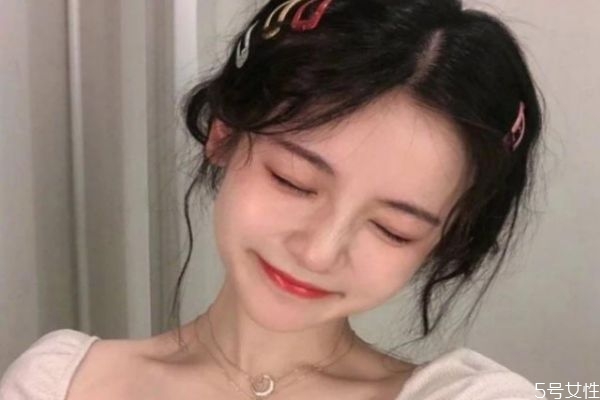 異性緣好的女生特點有哪些 女生異性緣好說明什么 異性緣好的女生特點有哪些 女生異性緣好說明什么