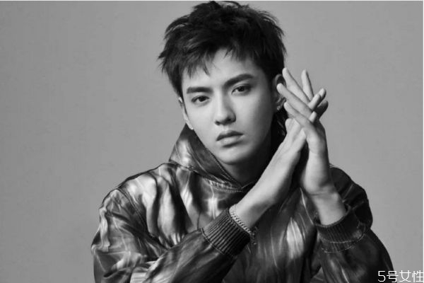 女生很在意男生身高嗎 女生會(huì)介意男生矮嗎 女生很在意男生身高嗎 女生會(huì)介意男生矮嗎