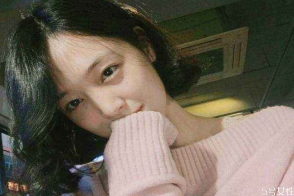 相親見(jiàn)面后多久聯(lián)系是正常的 第一次見(jiàn)面后多久聯(lián)系