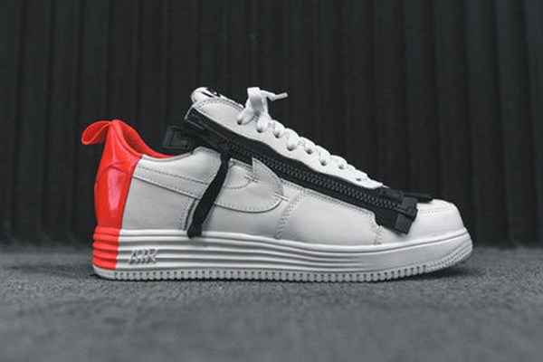 空軍一號男女搭配有什么不同 白色空軍一號怎么搭配 空軍一號男女搭配有什么不同 白色空軍一號怎么搭配