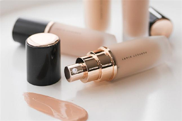 完美日記深水彈粉底液成分 完美日記粉底液孕婦能用嗎 完美日記深水彈粉底液成分 完美日記粉底液孕婦能用嗎