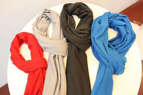 圍巾什么面料舒服 圍巾面料有哪些 圍巾什么面料舒服 圍巾面料有哪些