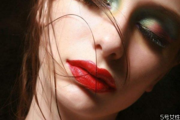 唇炎應該怎么預防呢 唇炎預防的方法有什么呢 唇炎應該怎么預防呢 唇炎預防的方法有什么呢