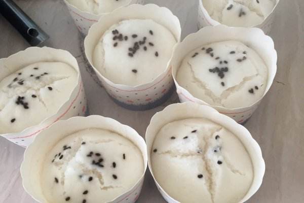 發(fā)糕是粗糧還是精糧 蒸好的發(fā)糕為什么會凹下去 發(fā)糕是粗糧還是精糧 蒸好的發(fā)糕為什么會凹下去