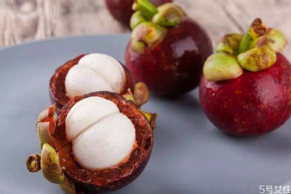 山竹盛產(chǎn)在什么季節(jié)呢 什么時(shí)候吃山竹比較好呢 山竹盛產(chǎn)在什么季節(jié)呢 什么時(shí)候吃山竹比較好呢