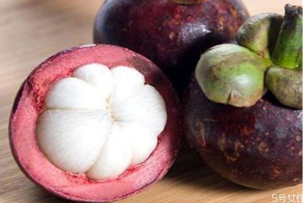 山竹盛產(chǎn)在什么季節(jié)呢 什么時(shí)候吃山竹比較好呢 山竹盛產(chǎn)在什么季節(jié)呢 什么時(shí)候吃山竹比較好呢