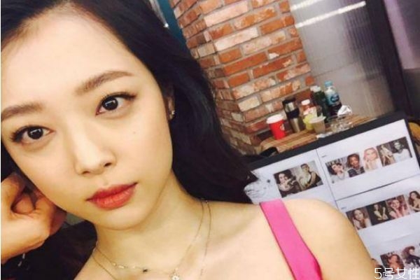 女生失戀后多久會(huì)接受新感情 失戀大約多久能恢復(fù) 女生失戀后多久會(huì)接受新感情 失戀大約多久能恢復(fù)