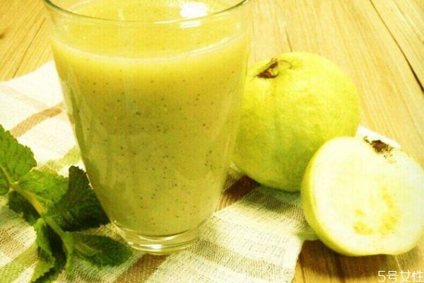 番石榴的籽可以用吃嗎 番石榴的籽有什么作用呢 番石榴的籽可以用吃嗎 番石榴的籽有什么作用呢