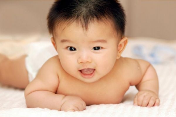 雙胞胎的小名應(yīng)該怎么取呢 寶寶取小名有什么注意的嗎 雙胞胎的小名應(yīng)該怎么取呢 寶寶取小名有什么注意的嗎