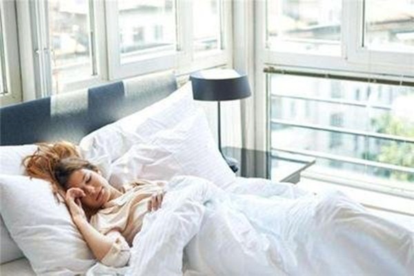 洗完澡能馬上睡覺嗎 洗完澡馬上睡覺好嗎 洗完澡能馬上睡覺嗎 洗完澡馬上睡覺好嗎