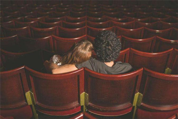 舊情復(fù)燃的感情能長(zhǎng)久嗎 舊情復(fù)燃的感情會(huì)怎樣 舊情復(fù)燃的感情能長(zhǎng)久嗎 舊情復(fù)燃的感情會(huì)怎樣