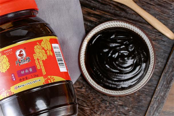 甜面醬不能和什么一起吃 甜面醬哪些人不能吃 甜面醬不能和什么一起吃 甜面醬哪些人不能吃