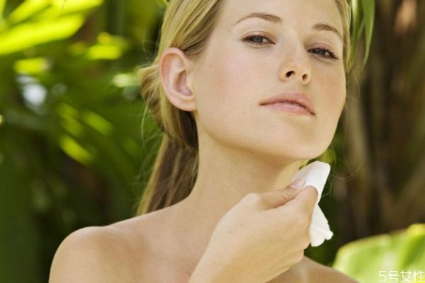 懷孕后皮膚會變得糟糕嗎 懷孕后應(yīng)該如何護(hù)膚呢 懷孕后皮膚會變得糟糕嗎 懷孕后應(yīng)該如何護(hù)膚呢