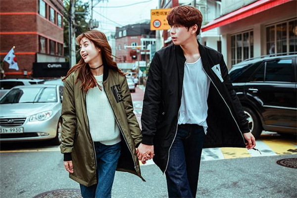 感情中懂和愛(ài)哪個(gè)更重要 愛(ài)你和懂你哪個(gè)更重要