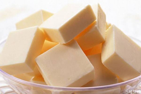 孕婦可以吃奶酪嗎 孕婦吃奶酪有什么好處呢 孕婦可以吃奶酪嗎 孕婦吃奶酪有什么好處呢