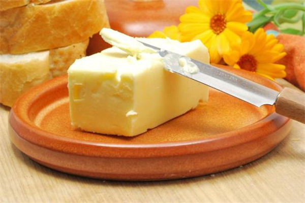 黃油是發(fā)物嗎 黃油是什么提煉的 黃油是發(fā)物嗎 黃油是什么提煉的