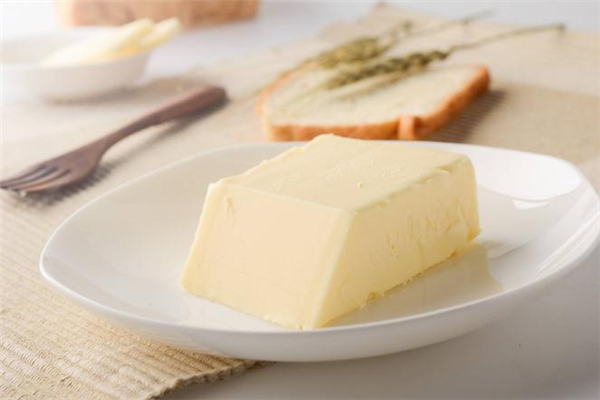 黃油是發(fā)物嗎 黃油是什么提煉的 黃油是發(fā)物嗎 黃油是什么提煉的