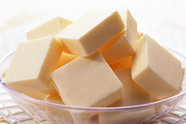 減肥可以吃黃油嗎 黃油怎么吃不會(huì)胖 減肥可以吃黃油嗎 黃油怎么吃不會(huì)胖