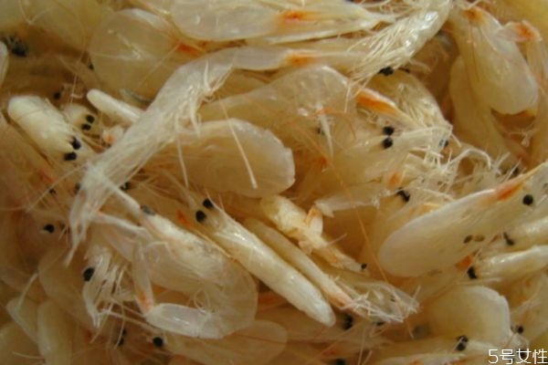 蝦皮有什么營(yíng)養(yǎng)價(jià)值呢 吃蝦皮的好處有什么呢 蝦皮有什么營(yíng)養(yǎng)價(jià)值呢 吃蝦皮的好處有什么呢