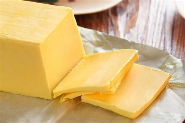 黃油什么人不能吃 黃油不能和什么一起吃 黃油什么人不能吃 黃油不能和什么一起吃