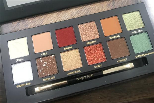 完美日記小鹿盤(pán)怎么畫(huà) 完美日記小鹿眼影盤(pán)教程