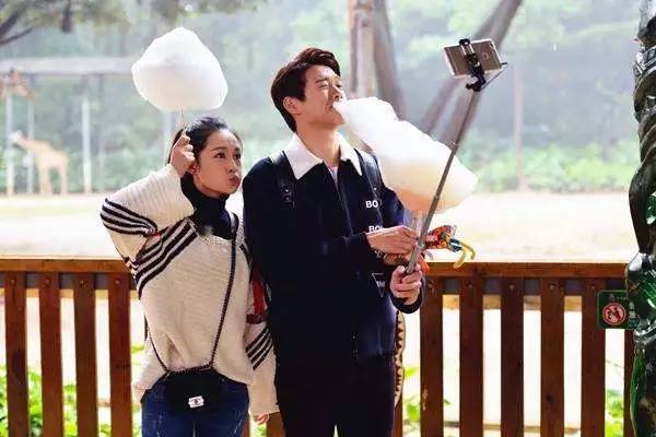 等一個(gè)男生長大難嗎 為什么說不要陪一個(gè)男生長大 