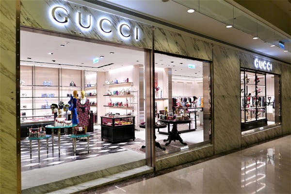 奢侈品服飾的特點(diǎn) 奢侈品服飾與常規(guī)服飾的區(qū)別 奢侈品服飾的特點(diǎn) 奢侈品服飾與常規(guī)服飾的區(qū)別