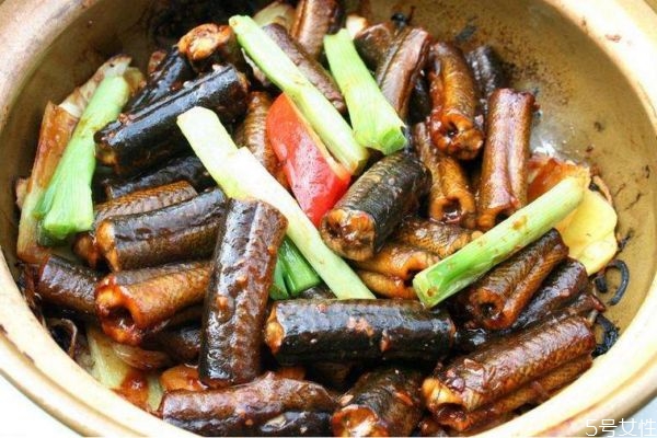 吃黃鱔有什么好處呢 什么人不能吃黃鱔呢 吃黃鱔有什么好處呢 什么人不能吃黃鱔呢