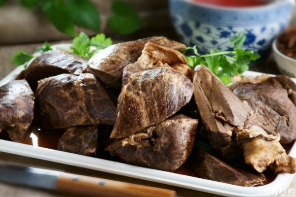 牛心有什么營(yíng)養(yǎng)價(jià)值呢 吃牛心有什么好處呢 牛心有什么營(yíng)養(yǎng)價(jià)值呢 吃牛心有什么好處呢