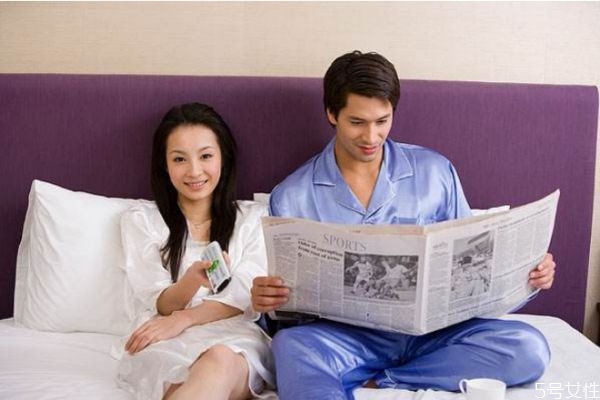 好男人應該為老婆做什么事 男人寵妻子的表現(xiàn)細節(jié)