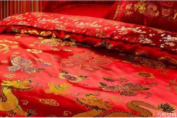 結(jié)婚被子有講究嗎 結(jié)婚被子的禁忌 結(jié)婚被子有講究嗎 結(jié)婚被子的禁忌