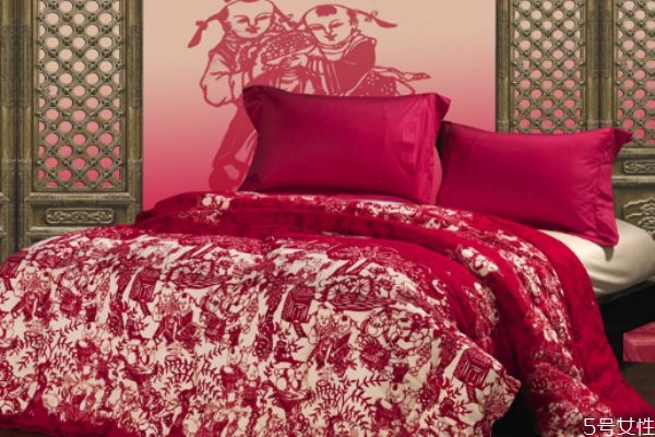 結(jié)婚買被子要幾套 結(jié)婚一定要新床嗎 結(jié)婚買被子要幾套 結(jié)婚一定要新床嗎