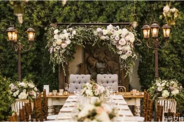 結婚辦酒席需要準備什么 辦結婚酒席提前做哪些準備 結婚辦酒席需要準備什么 辦結婚酒席提前做哪些準備